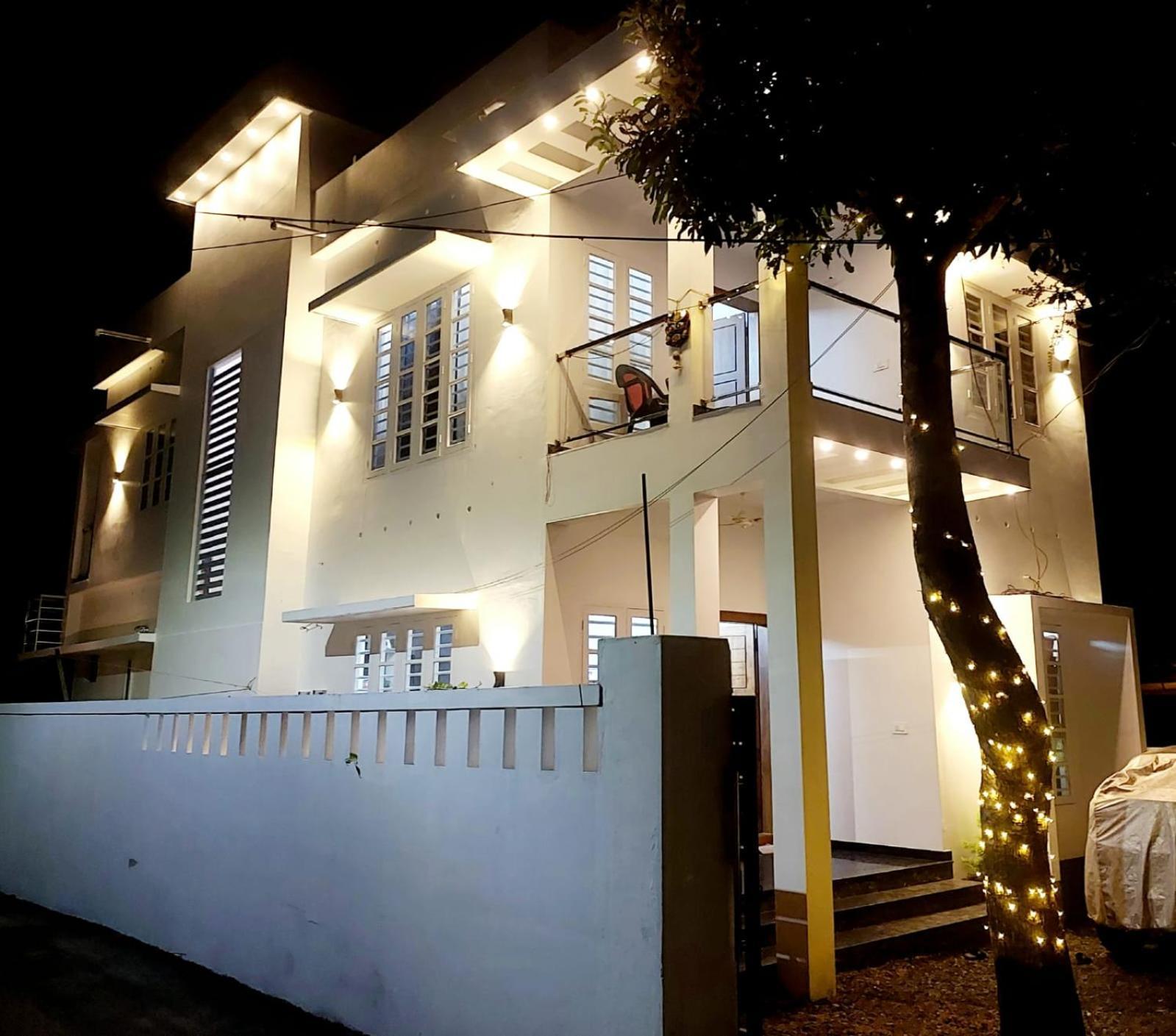 Alappuzha Whitefort Rohini Homestay מראה חיצוני תמונה